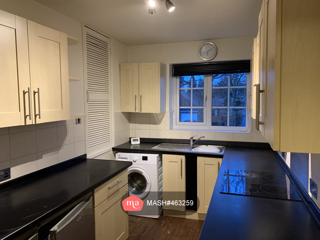 2 Bedroom Flat to rent in Cheadle - Mashroom