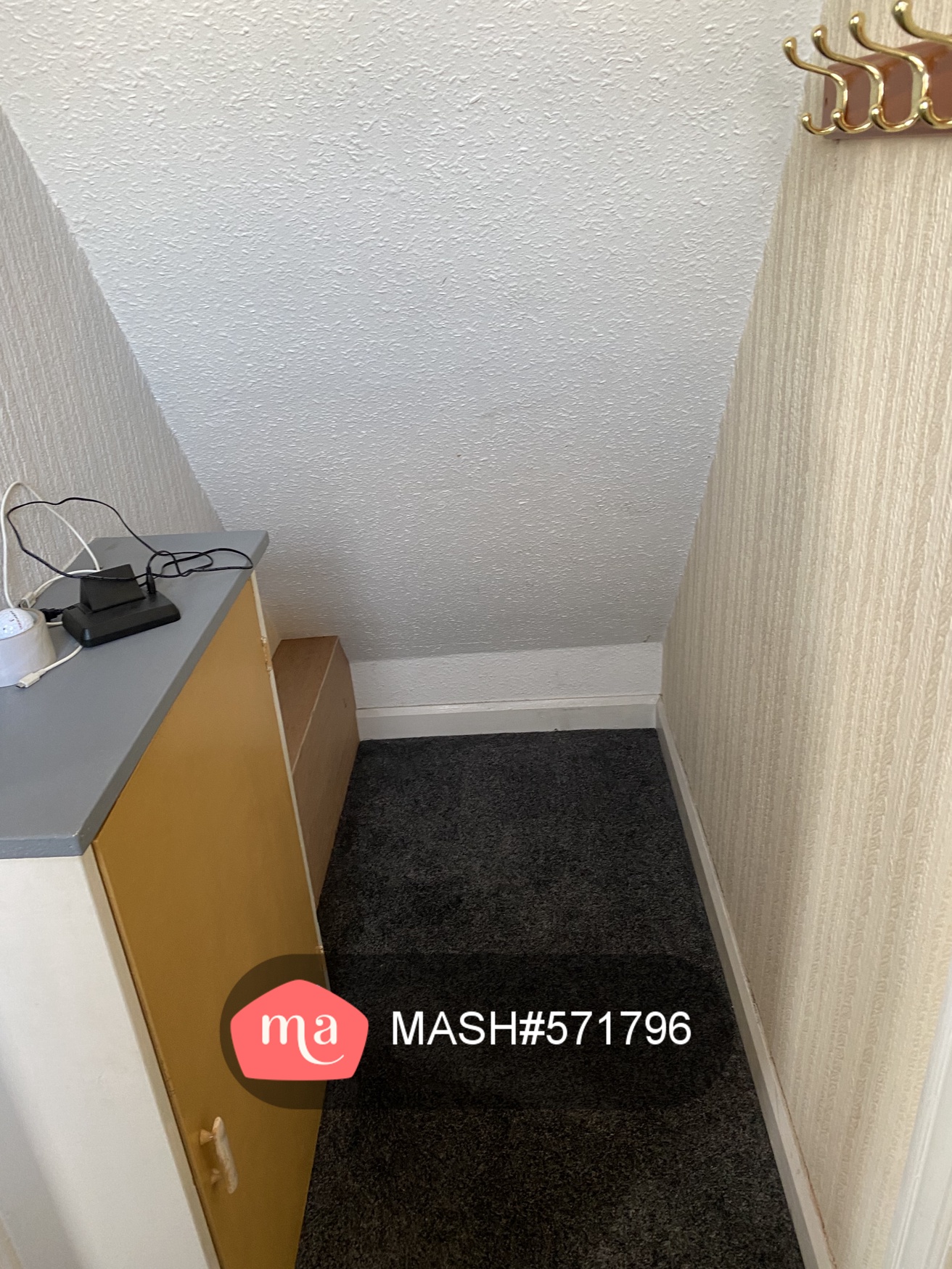 2 Bedroom Flat to rent in Halesowen - Mashroom
