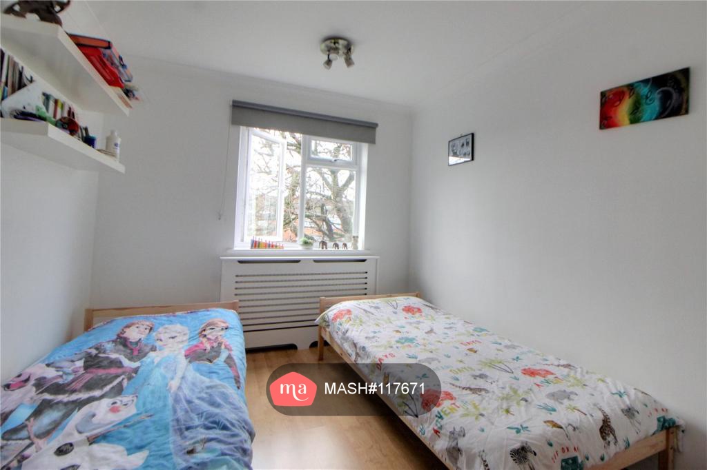 2 Bedroom Flat to rent in Tongham - Mashroom