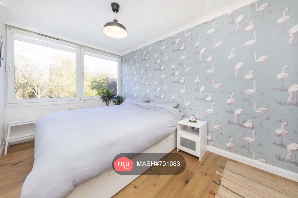 3 Bedroom Terraced to rent in London - Mashroom