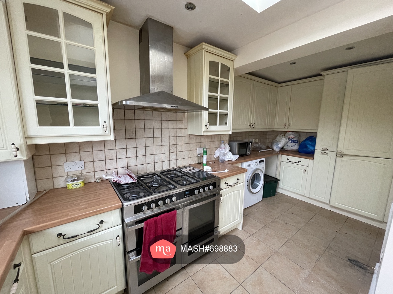 4 Bedroom Terraced to rent in Sutton - Mashroom