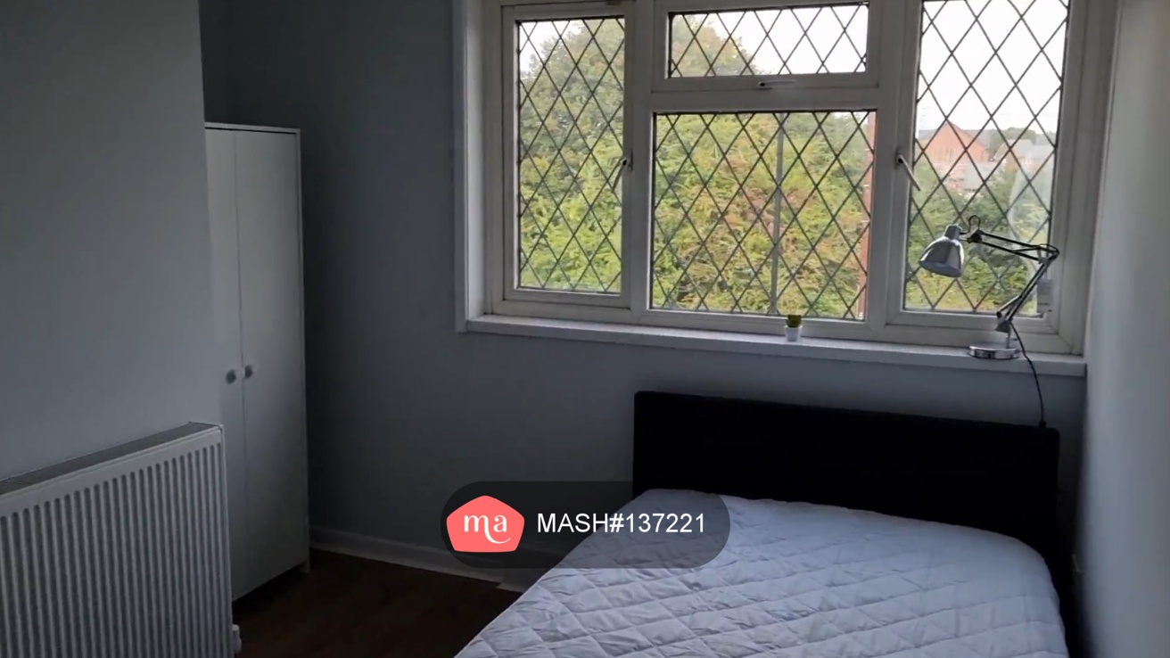 4 Bedroom Semi-detached to rent in Coventry - Mashroom