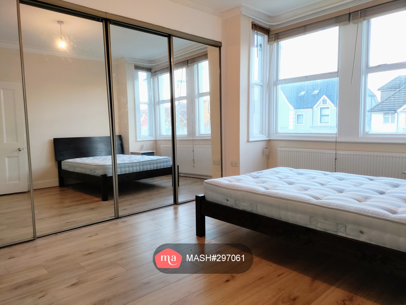 5 Bedroom Semi-detached to rent in London - Mashroom